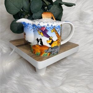 Paul Cardew Design Noah's Ark mini teapot